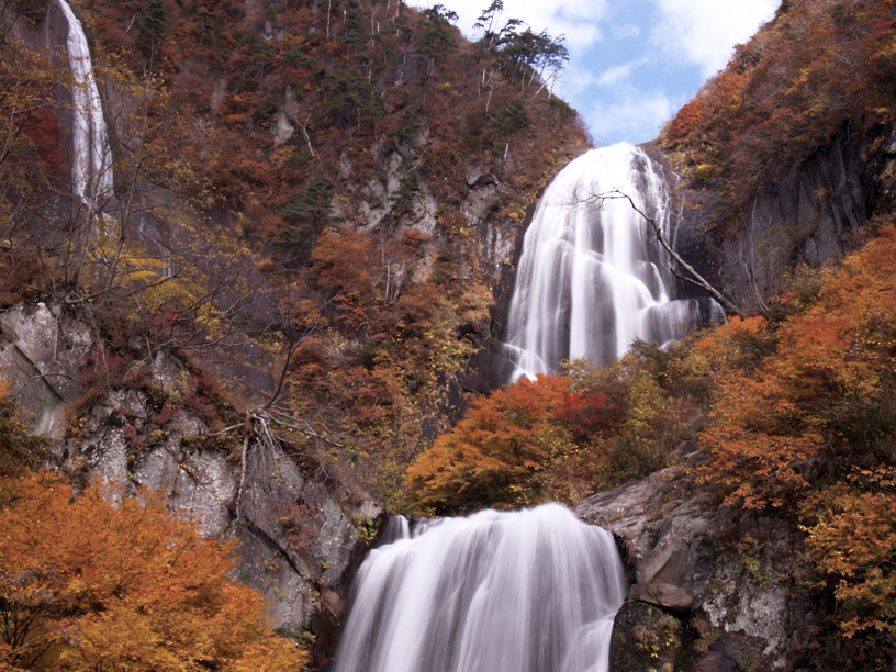 安の滝（秋田県）