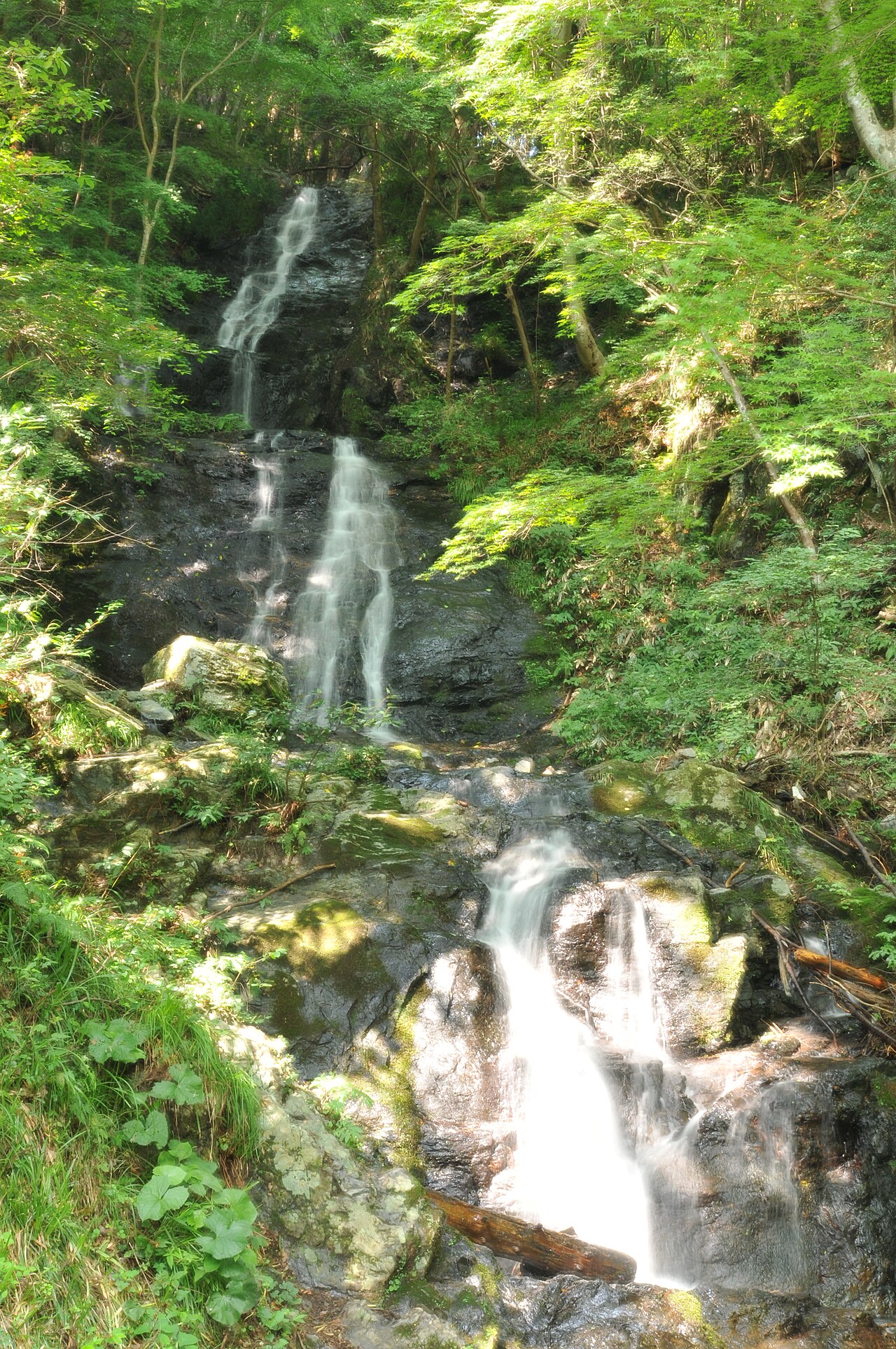 横野滝（岡山県）