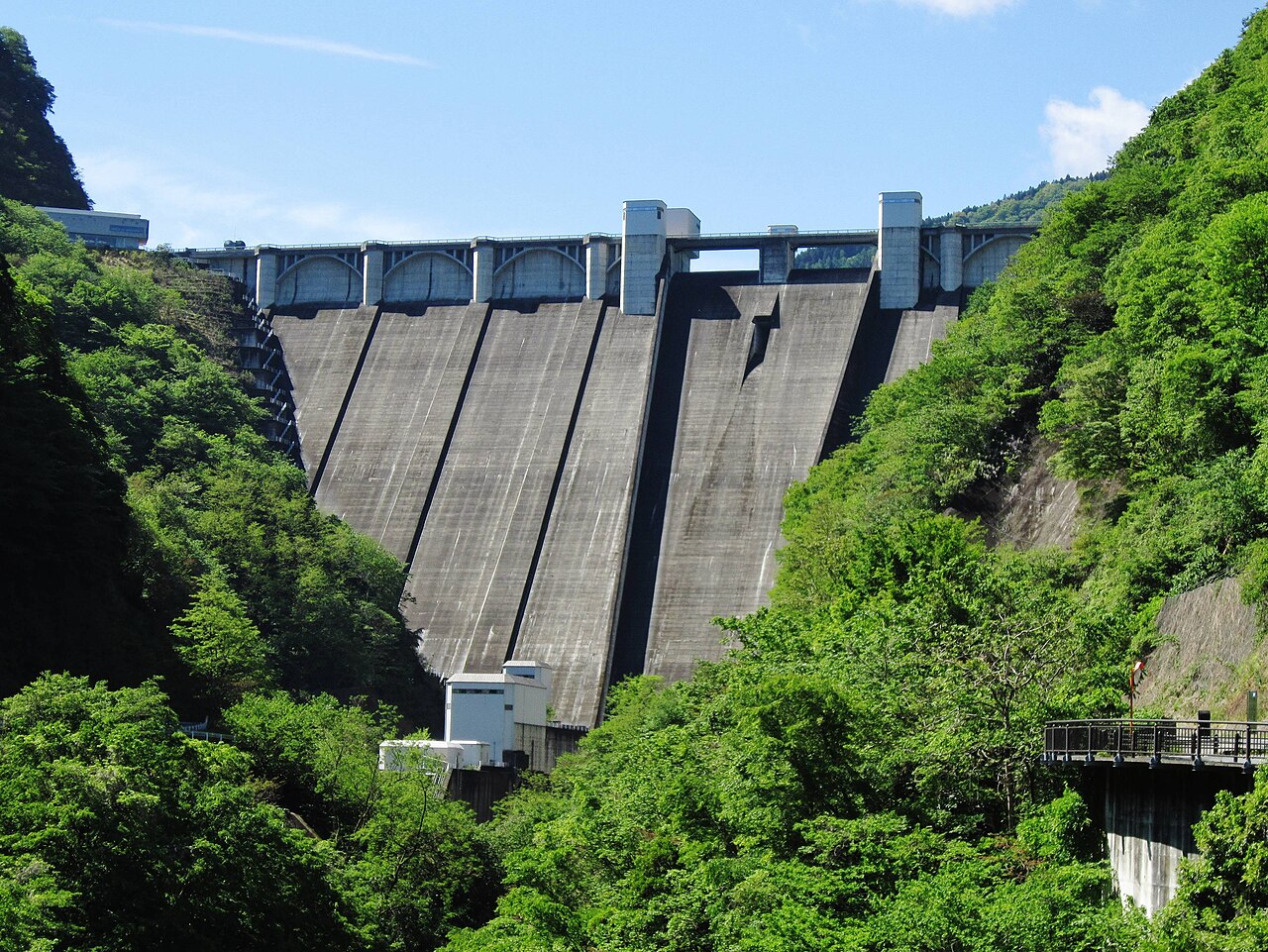 浦山ダム(埼玉県)