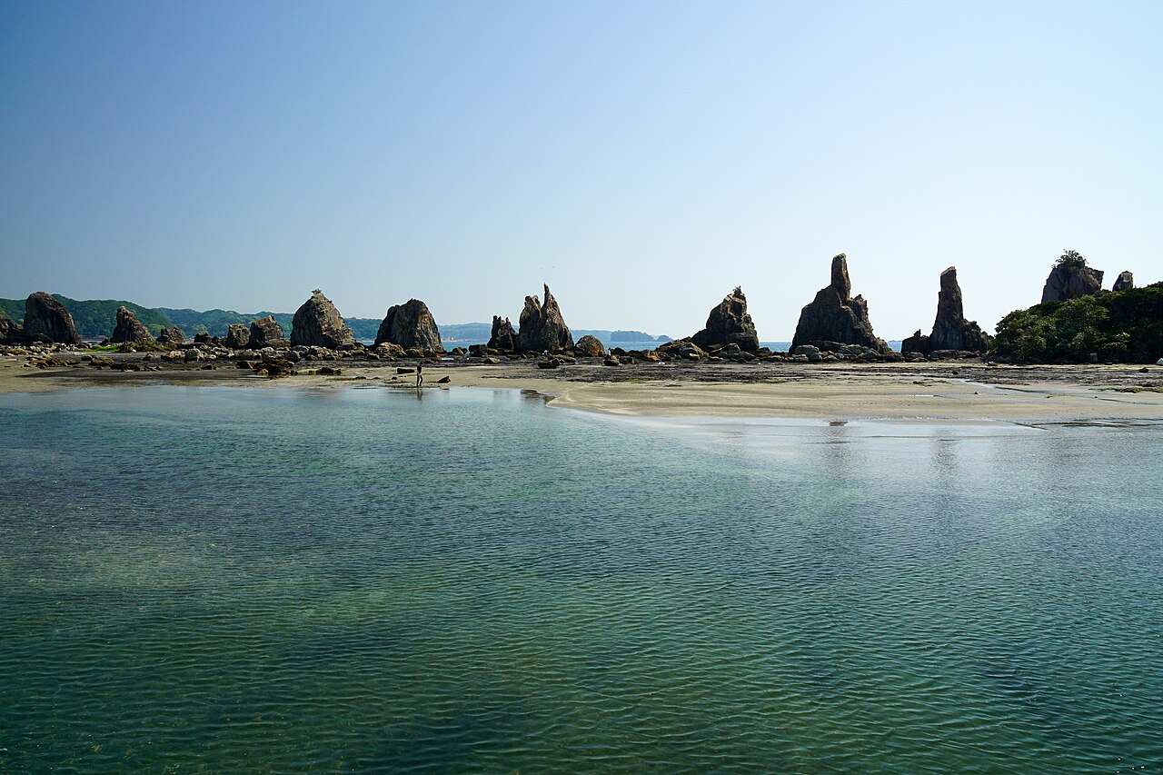 橋杭岩(和歌山県)